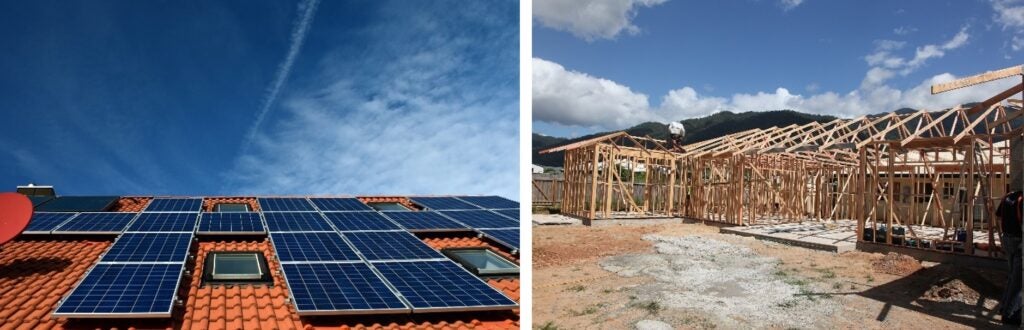 Un tejado con paneles solares y una vivienda en construcción a base de madera