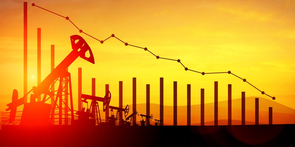 Leveraging the Benefit of Low Oil Prices: A Call for Hedging Actions -  Energía para el Futuro