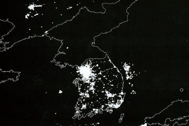 Korea at night nuevabien
