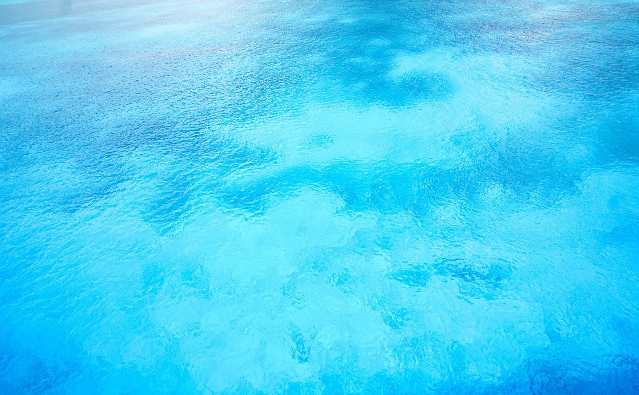 https://pixabay.com/es/photos/agua-mar-caribe-antecedentes-azul-1330252/